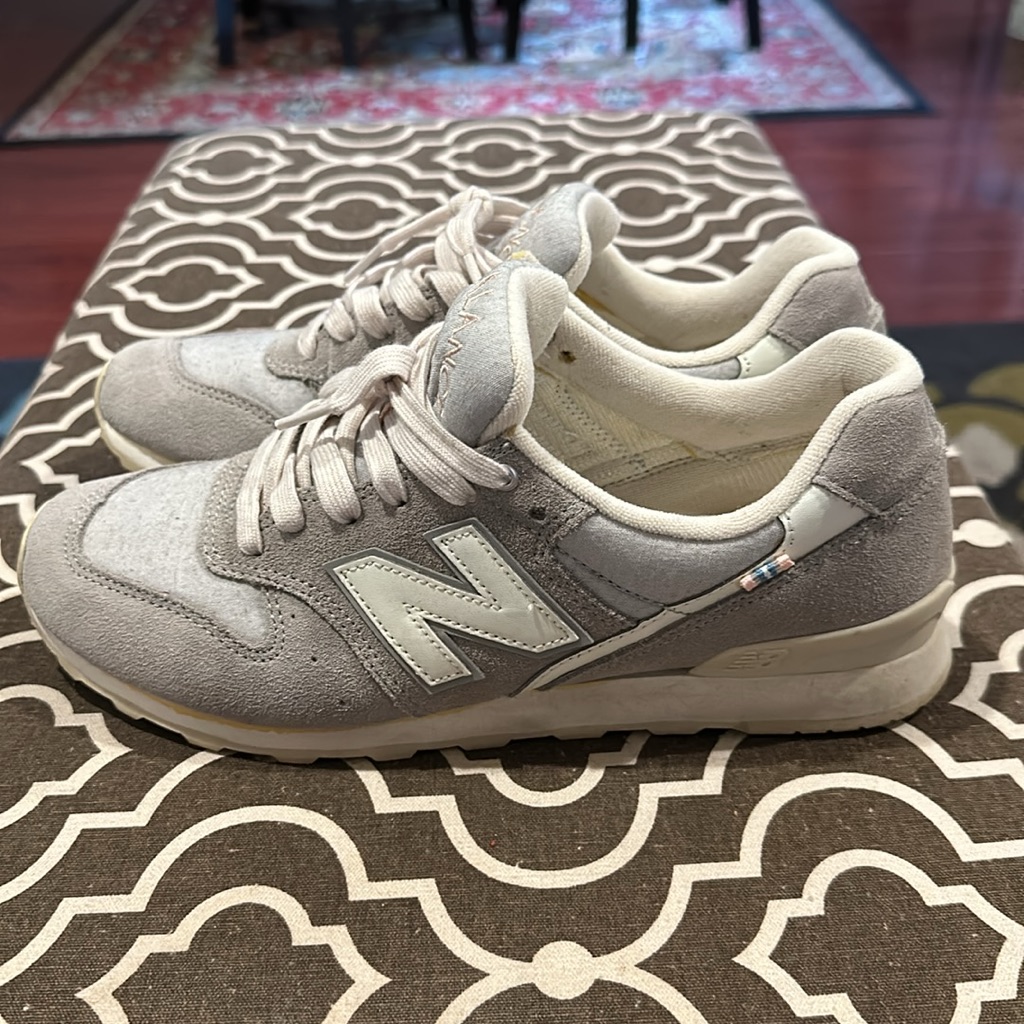 Womens New Balance 696  W95
